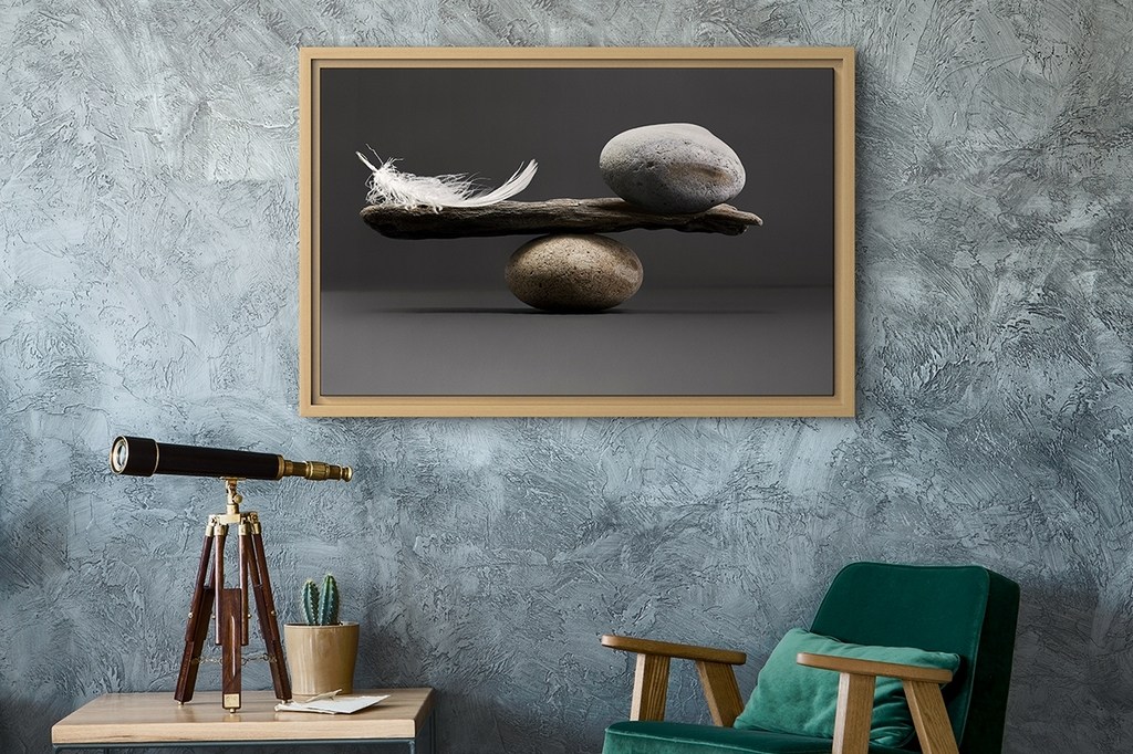 Taş ve Tüy Dengesi - Fotoğraf Kanvas Tablo - PlusCanvas