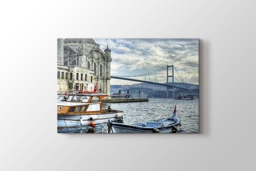 Ortaköy Cami ve Boğaziçi Köprüsü görseli.