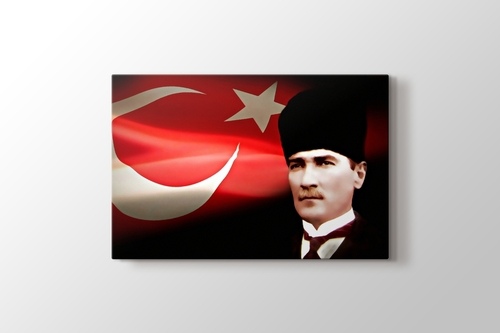 Atatürk ve Türk Bayrağı görseli.