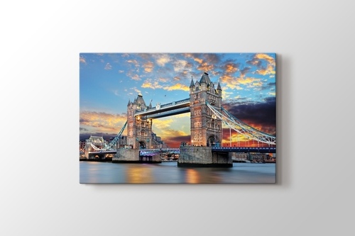Tower Bridge görseli.