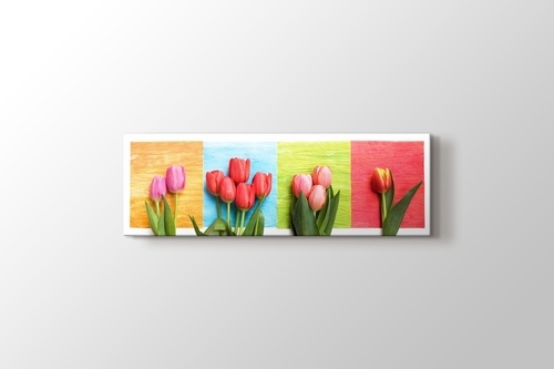 Four Tulips görseli.