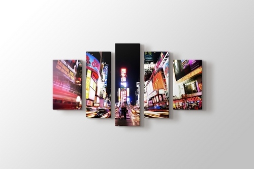 Times Square in Colors görseli.