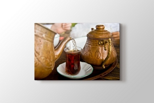 Drinking Traditional Turkish Tea görseli.