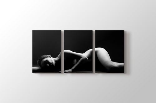 Nude in Black görseli.