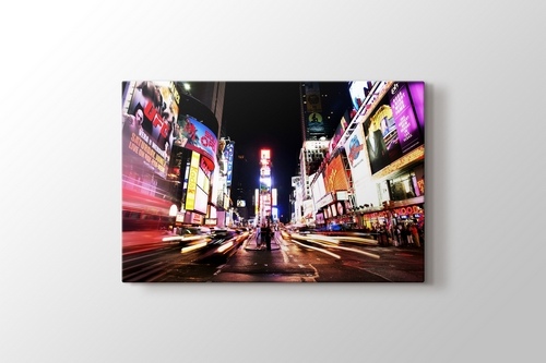 Times Square in Colors görseli.