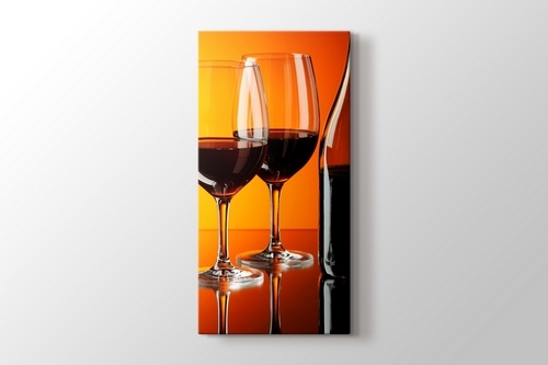 Red Wine over Orange Wall görseli.