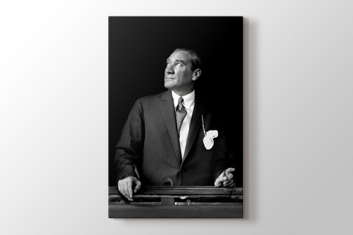 Atatürk trende görseli.