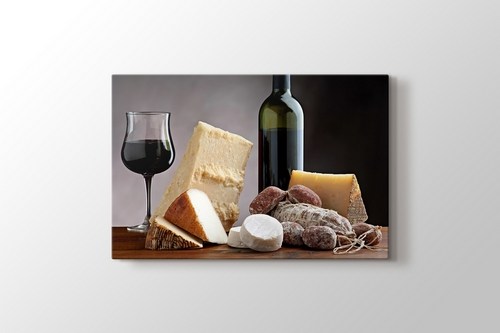 Cheese Platter and Wine görseli.
