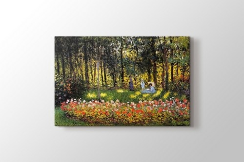 The Family of the Artist in the Argenteuil Garden görseli.