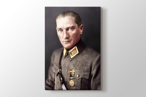 Mustafa Kemal Atatürk görseli.