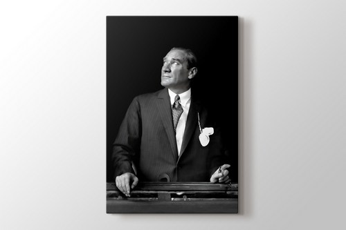 Atatürk trende görseli.