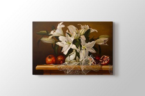 White Lilies görseli.