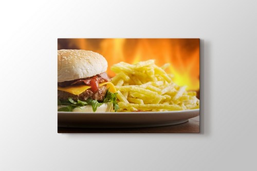 Hamburger ve Patates görseli.