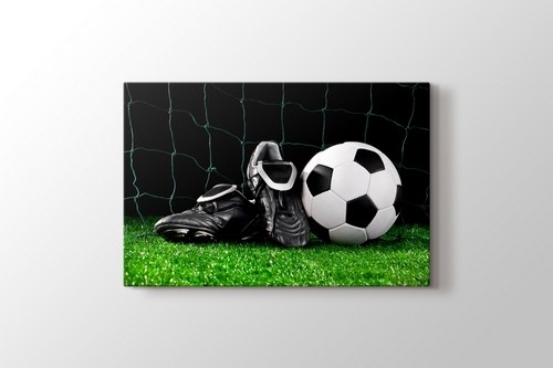 Futbol Topu ve Kramponlar görseli.