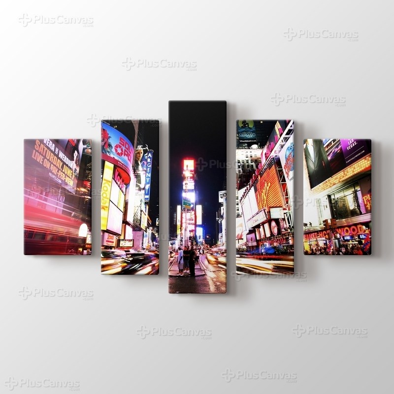 Times Square in Colors görseli.