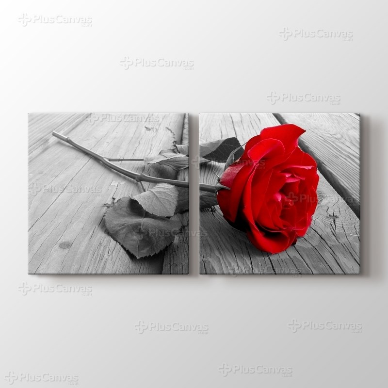 Red Rose on Wood görseli.