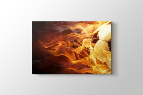 Alevler içinde Futbol Topu görseli.