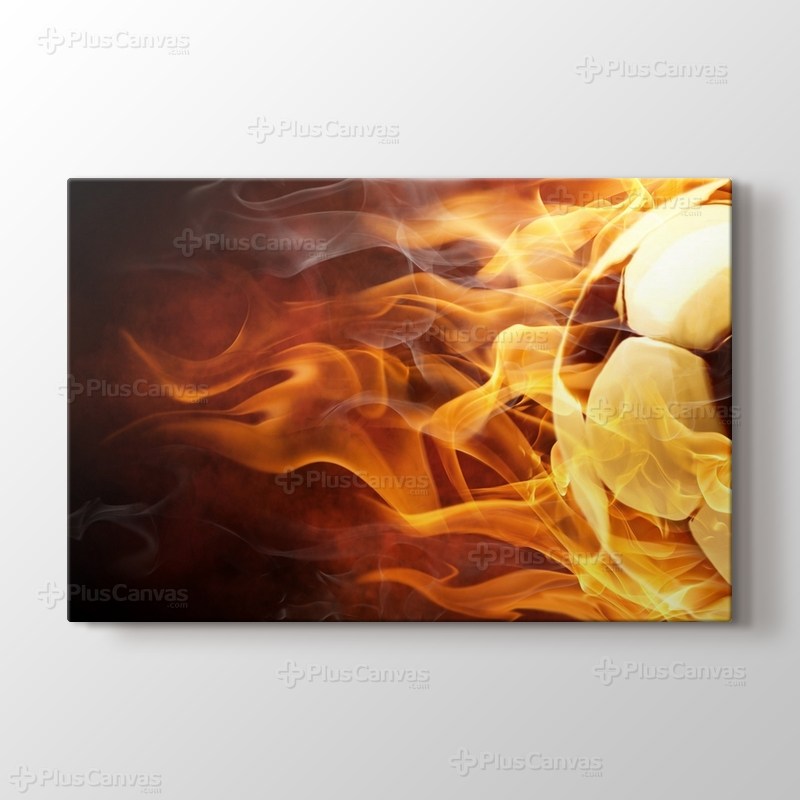 Alevler içinde Futbol Topu detaylarını göster Alevler içinde Futbol Topu görseli.