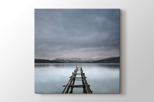 Shores of Loch Lomond Scotland görseli.