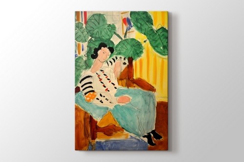 Small Romanian Blouse with Foliage görseli.