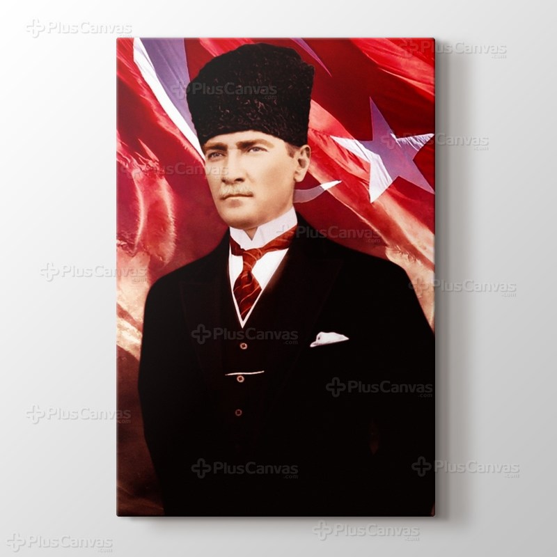 Mustafa Kemal Atatürk ve Türk Bayrağı görseli.
