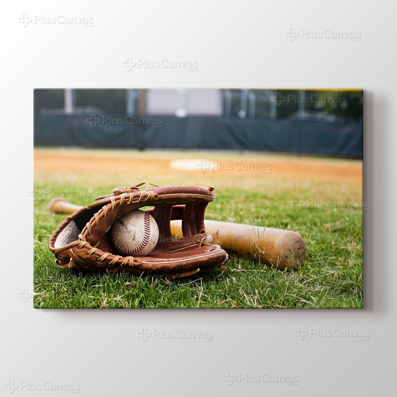 Eski Bezbol Eldiven Sopa ve Topu görseli.