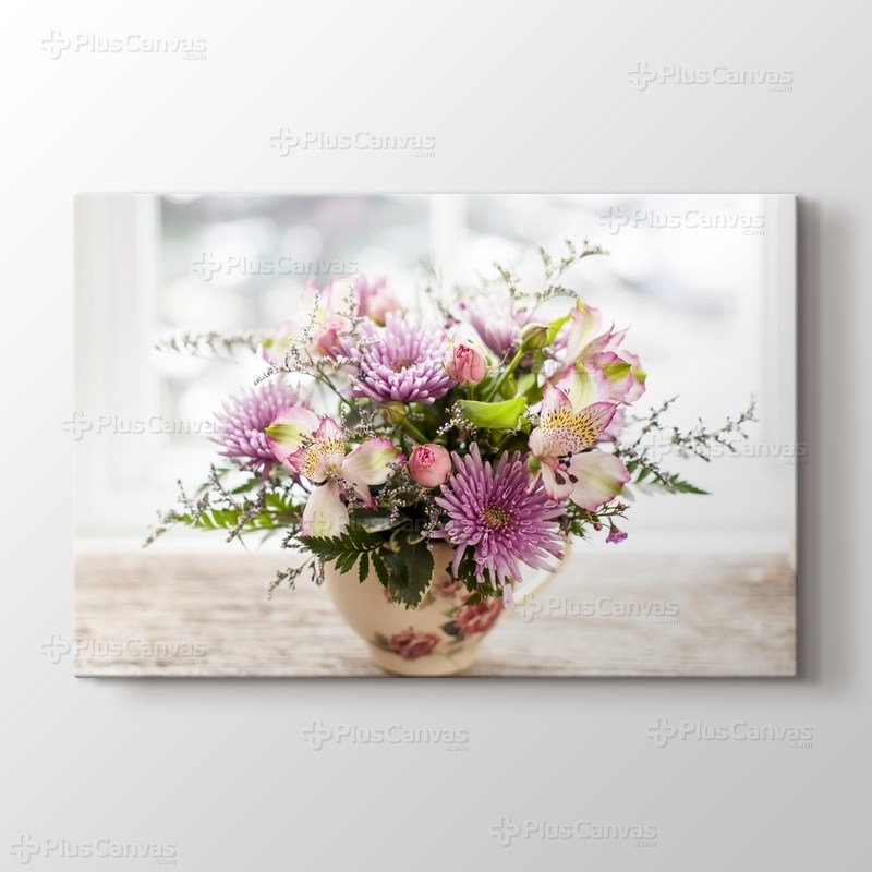 Vazoda Çiçekler görseli.