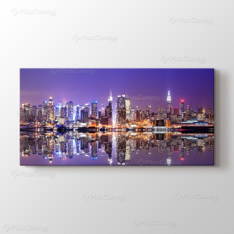 Reflection to Hudson River at Night görseli.