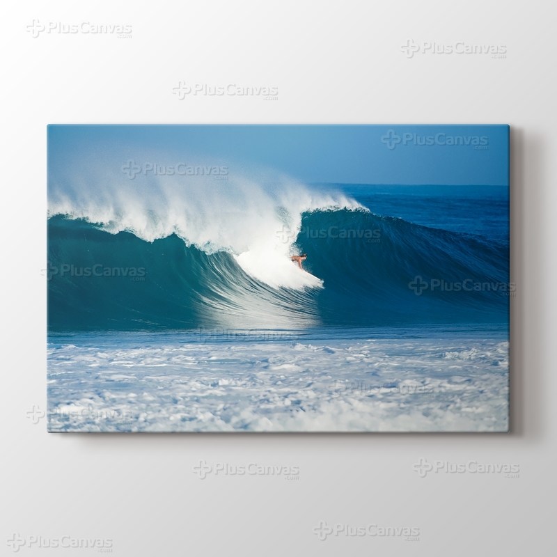 Surfing at the Ocean görseli.