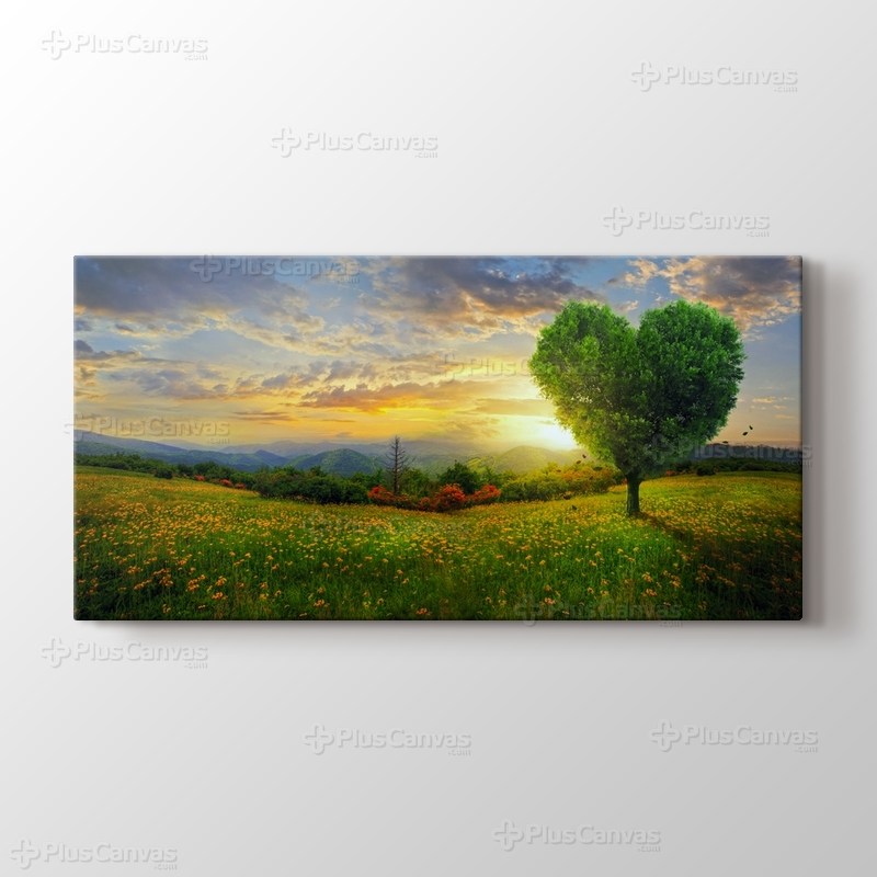 Green Love Tree görseli.