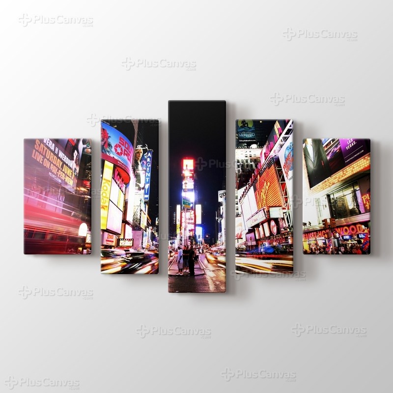 Times Square in Colors görseli.