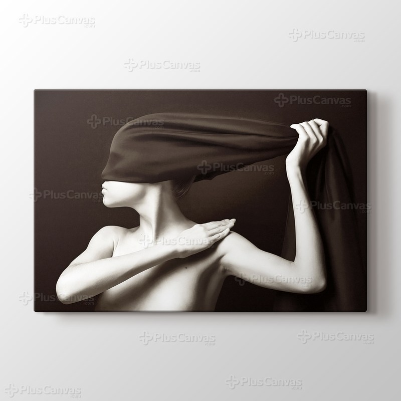 Beauty and Black görseli.