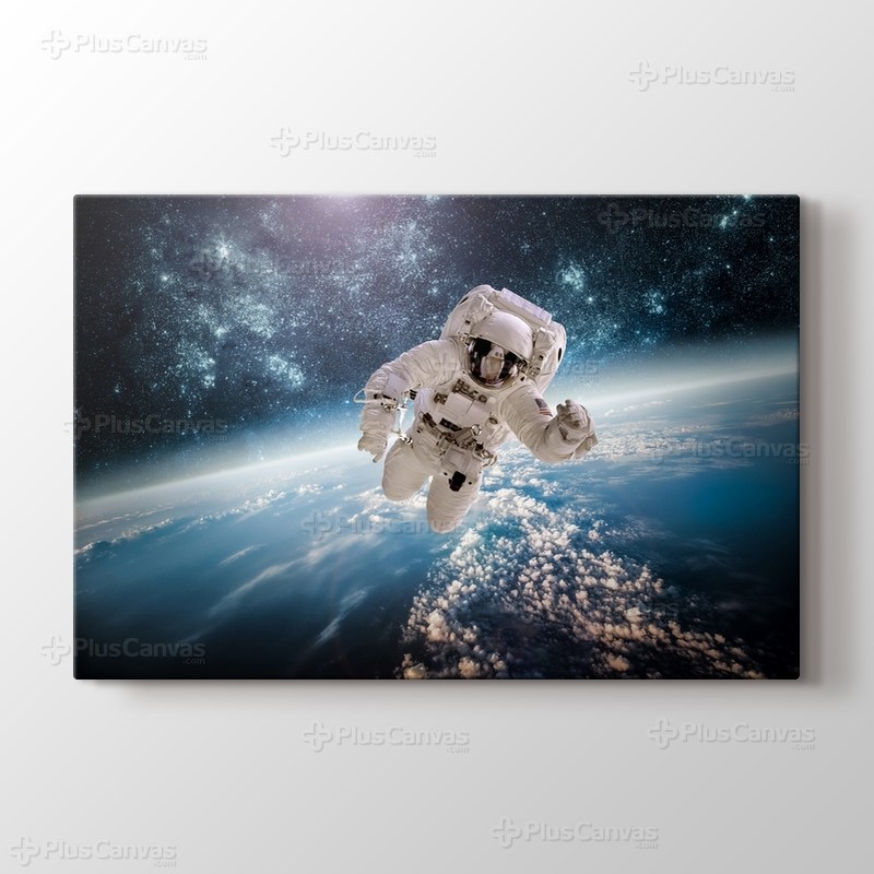 Astronaut görseli.