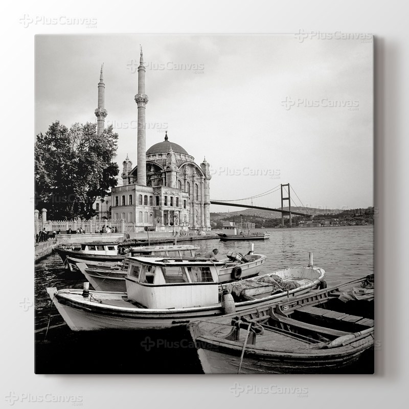 İstanbul - Ortakoy Camisi görseli.