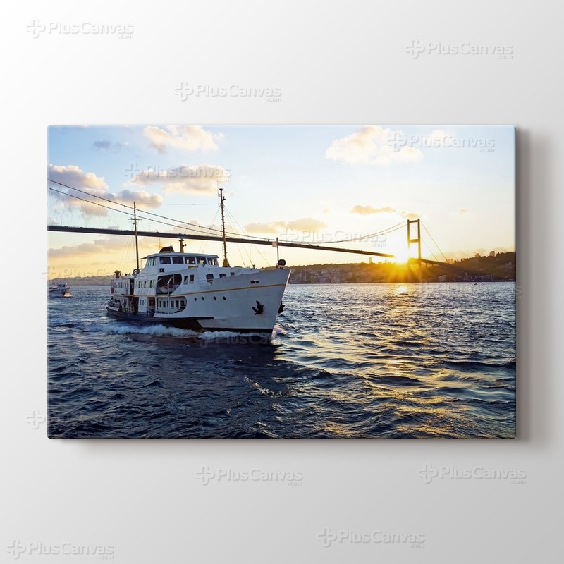 İstanbul - Boğaziçinde Günbatımı görseli.