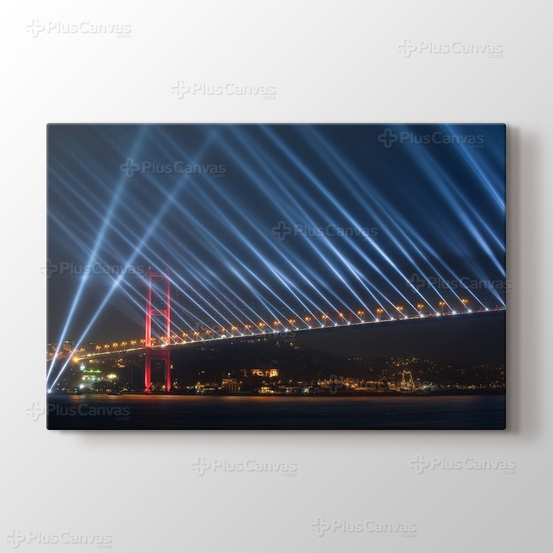 İstanbul - Boğaziçi Köprüsü Cumhuriyet Bayramı Kutlamaları görseli.