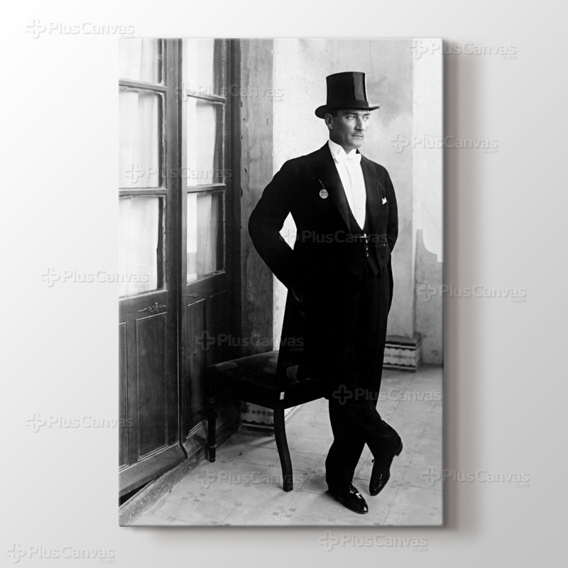 Atatürk görseli.