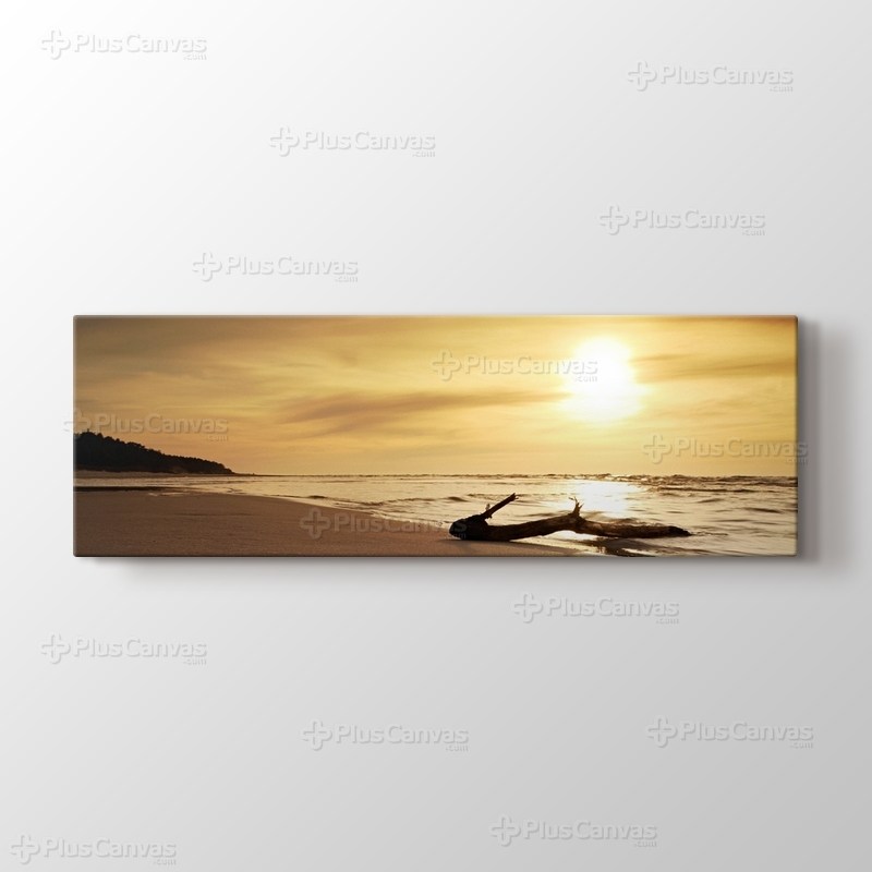 Beach at Sunset görseli.